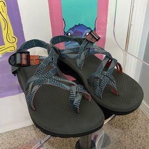 Womens Chacos Size 7 ( Z Cloud )